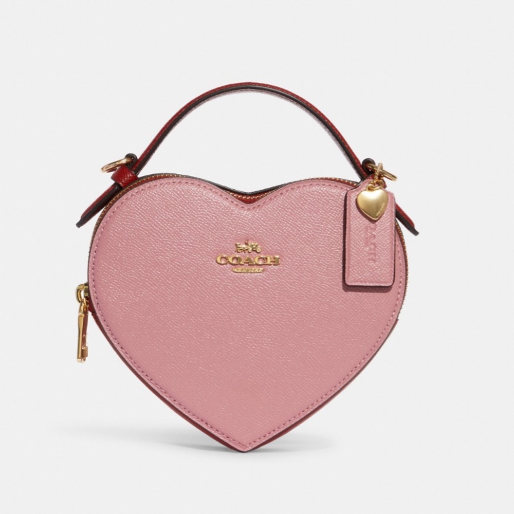 🌴SUMMER SALE 🌴💯✔️Authentic Coach Heart Bag ,SOLD OUT EVERYWHERE